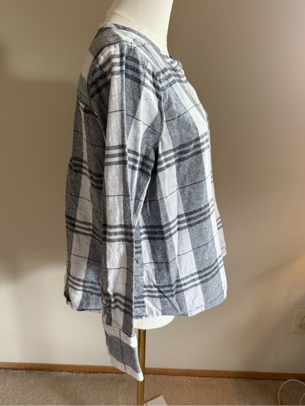 Madewell Gray and White Plaid Button-Front Shirt Lightweight Cotton - Picture 7 of 11